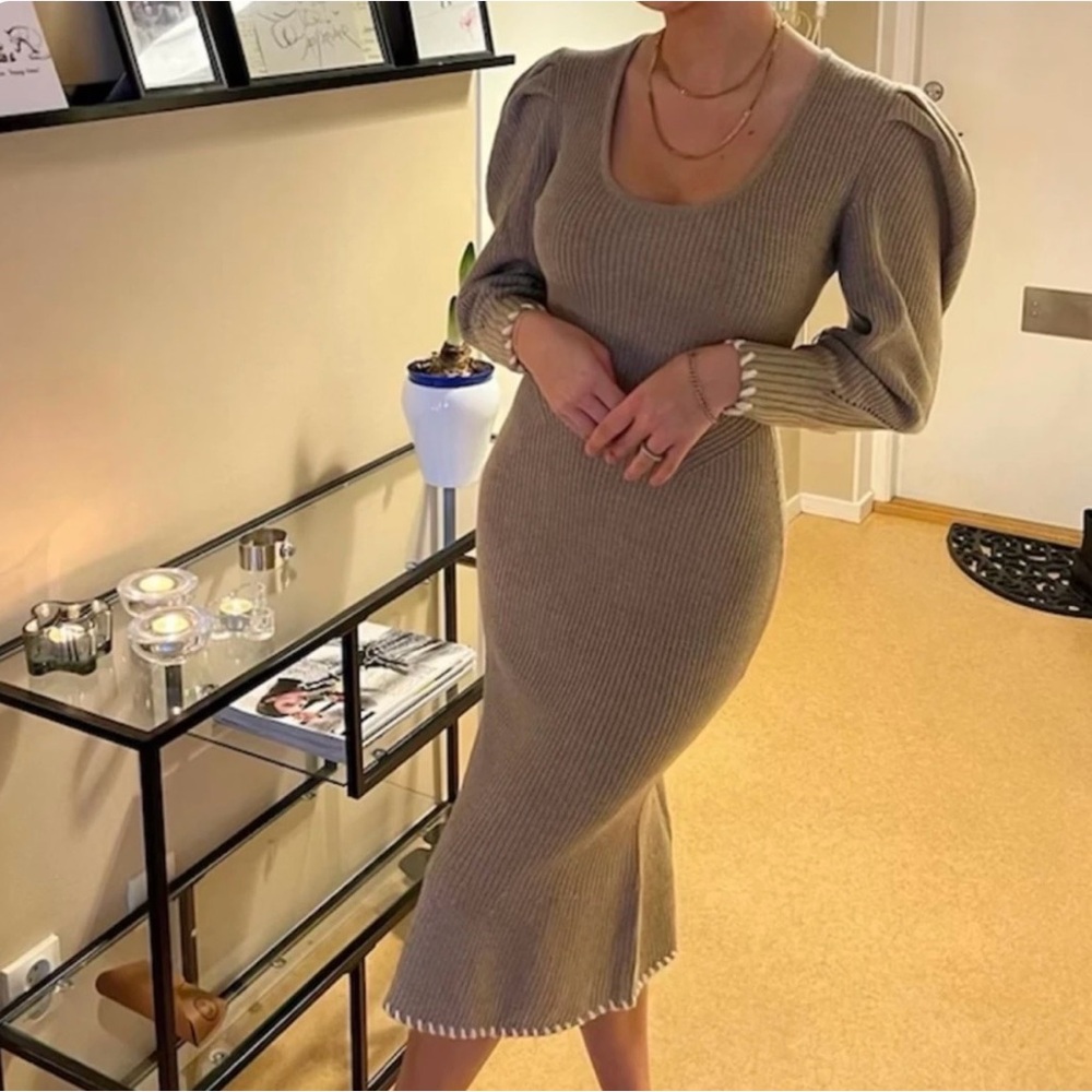 Adoore Hourglass Marin Dress